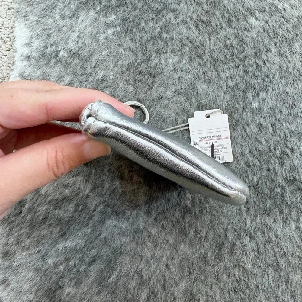 NWT Metallic Silver Coin Pouch - Picture 8 of 12